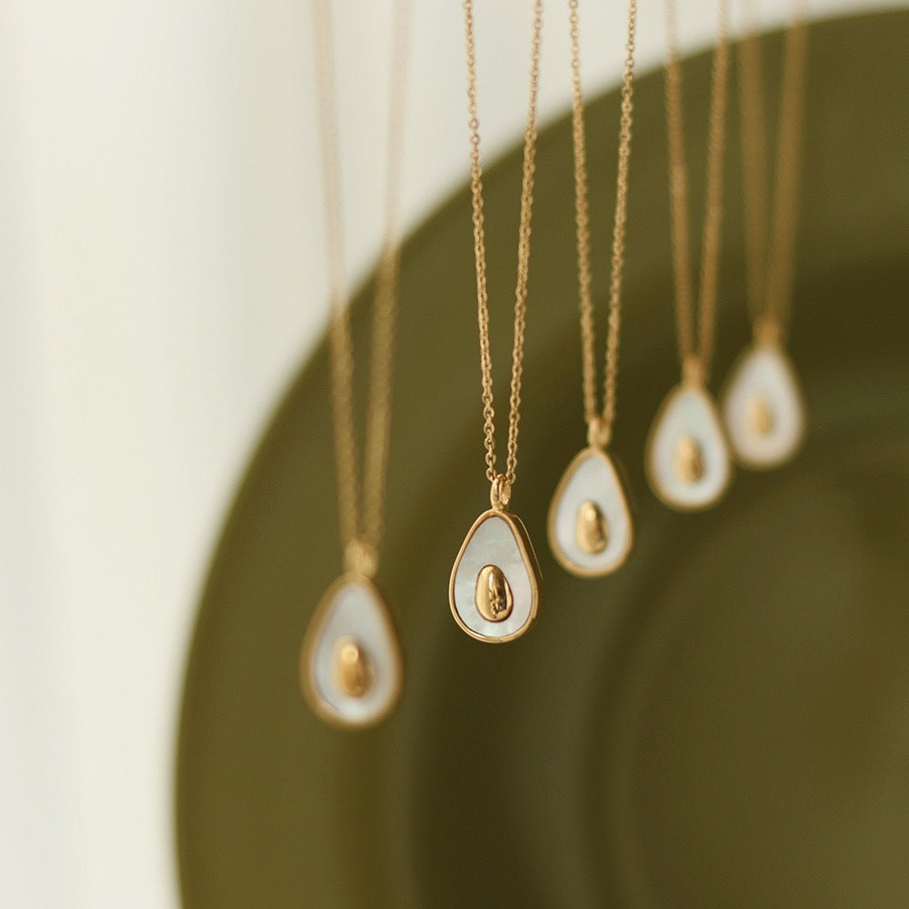Effortless Elegance How to Curate Jewelry for Beach, Office & Beyond