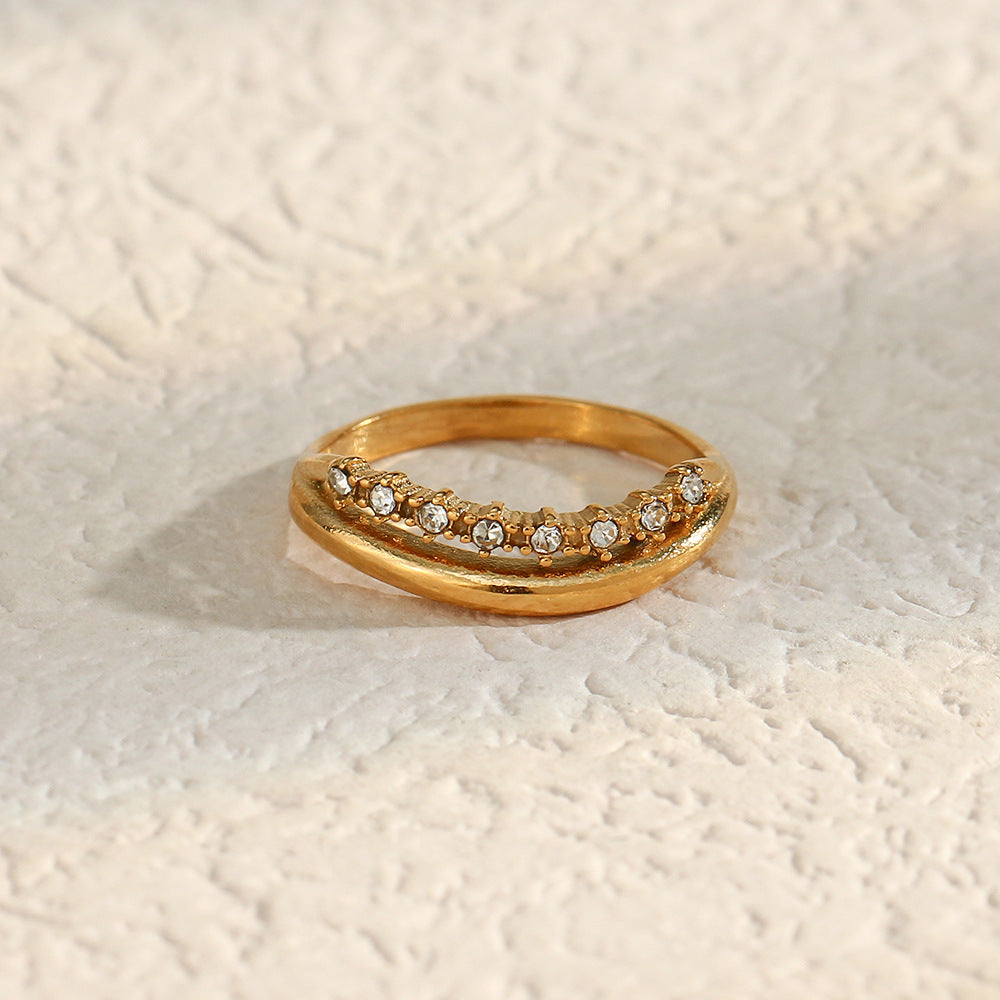 Waterproof Rings: Aquagirl's Chic Edit